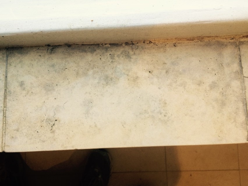 Brighton Luxury Flat Window Sill Before Cleaning